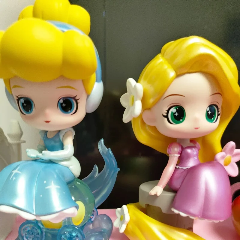 

Hot Authentic Disney Princess Fairy Tale Town Blind Box Snow White Le Pei Female Cute Handmade Desktop Decoration Birthday Gifts