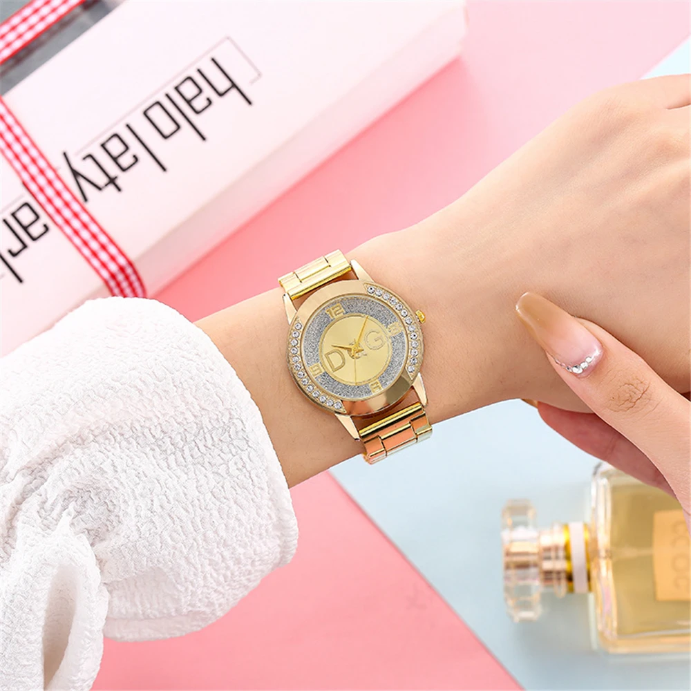 

Luxury Fashion Square Women's Watches Brand Ladies Quartz Wristwatch Classic Silver Simple Femme Steel Band Reloj Mujer