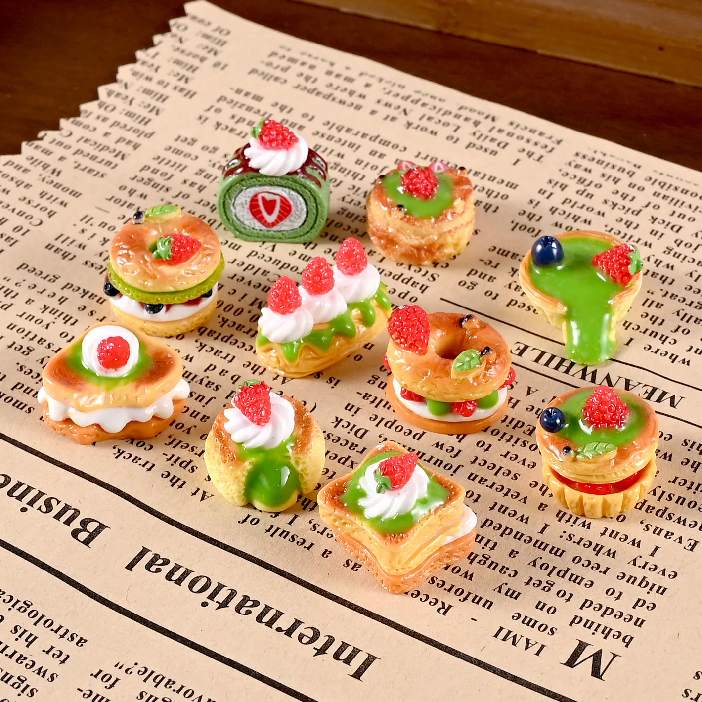 5pcs Dollhouse Cake Matcha Jam Strawberry Cream Fruit Cake Model Kitchen Scene Resin DIY Decorative Doll Accessories Miniatures