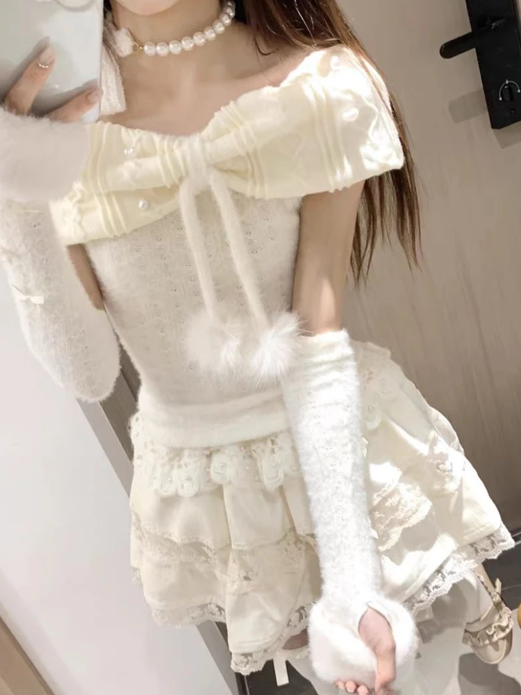 甘い秋冬レディース2ピースセットセクシーデザインスラッシュネックY2kトップス+レースミニスカートプリンセス風エレガントシックな服装