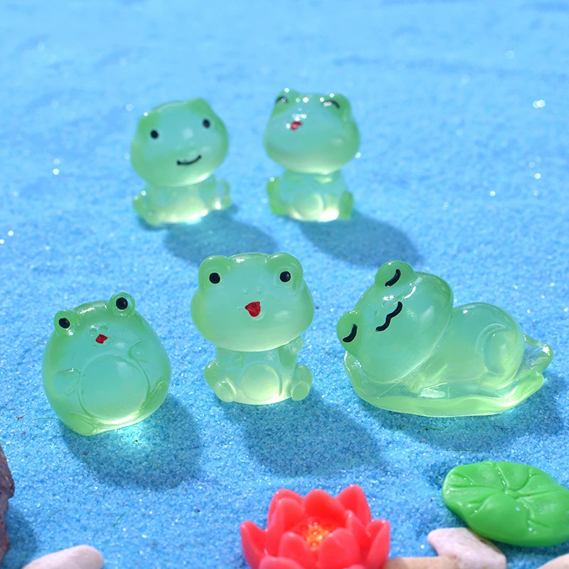 Luminous Cute Frog Ornament Pendant Stereoscopic Micro Garden Landscape Decorations Resin DIY Car Accessory