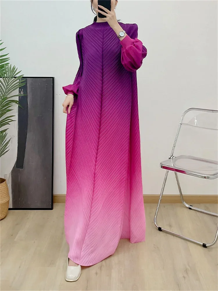 Miyake Pleated Prom Dress for Women Gradient Long Sleeves Maxi Pleated Print Dresses 2024 Spring New Female Fashion Clothing