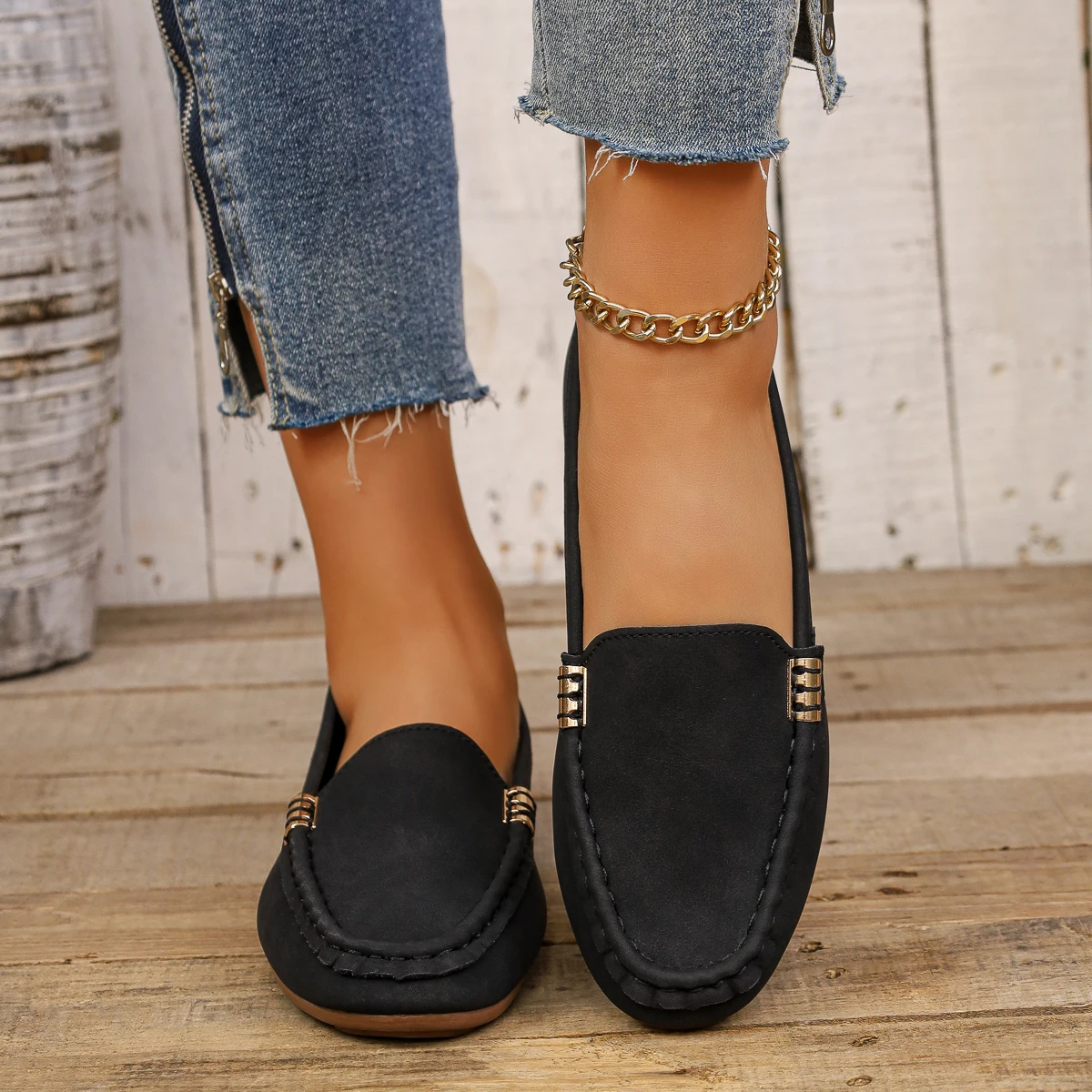 

2026 New Solid Color Simple Versatile Casual Women's Flat Shoes Spring Autumn Stitching Design Slip-on Large Size Low-top Shoes