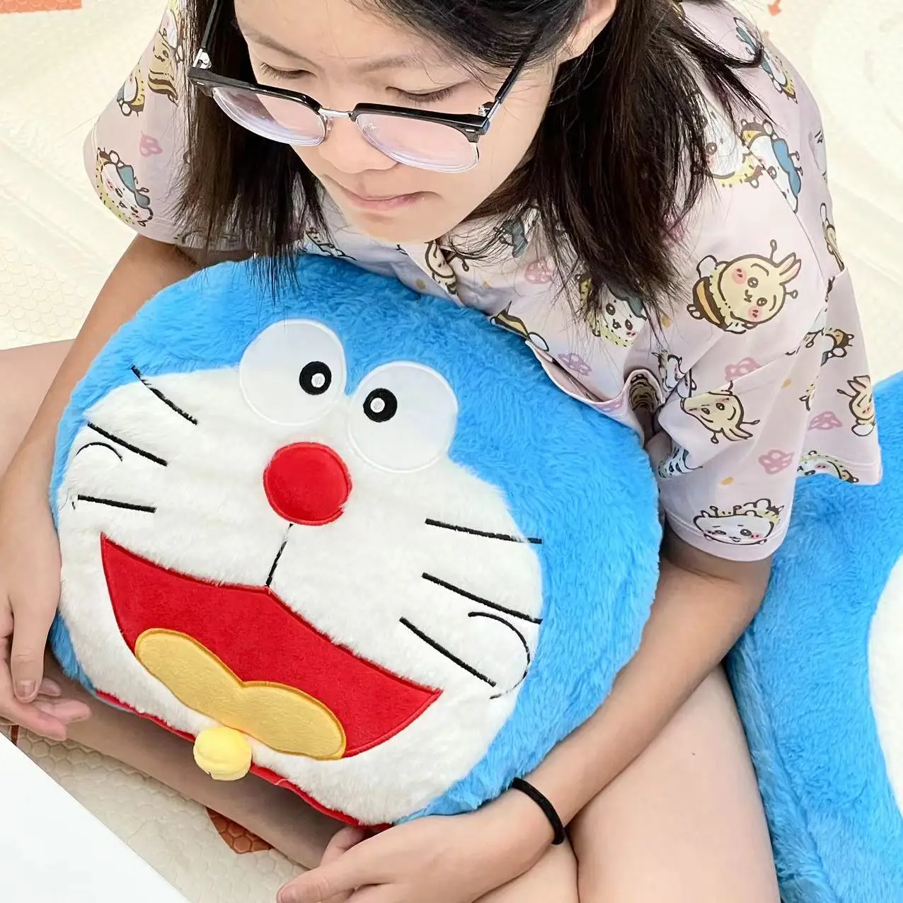 Doraemon di grandi dimensioni coccoloso cuscino confortevole farcito Doraemo peluche cuscino per lo schienale coperta divano letto peluche per dormire regalo di Natale