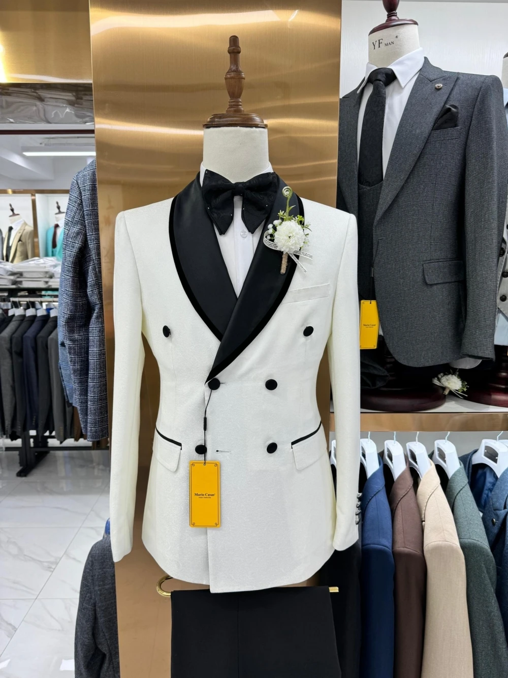 Veste et pantalon à double boutonnage lisse pour hommes, tenue de marié personnalisée, tenue de bureau luxueuse, ensemble de fête élégant et à la mode, en stock