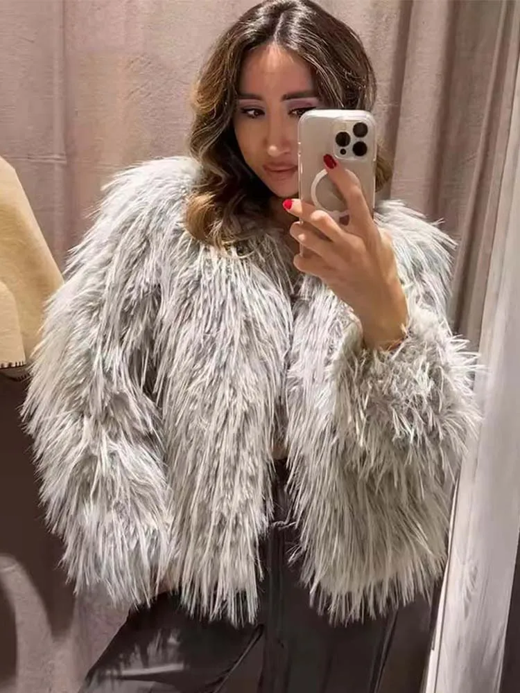 

Women's Fur Jacket 2025 Women Long Sleeve Button Leisure High Street Fur Short Jacket Lady Autumn Winter New Fashion Outerwears