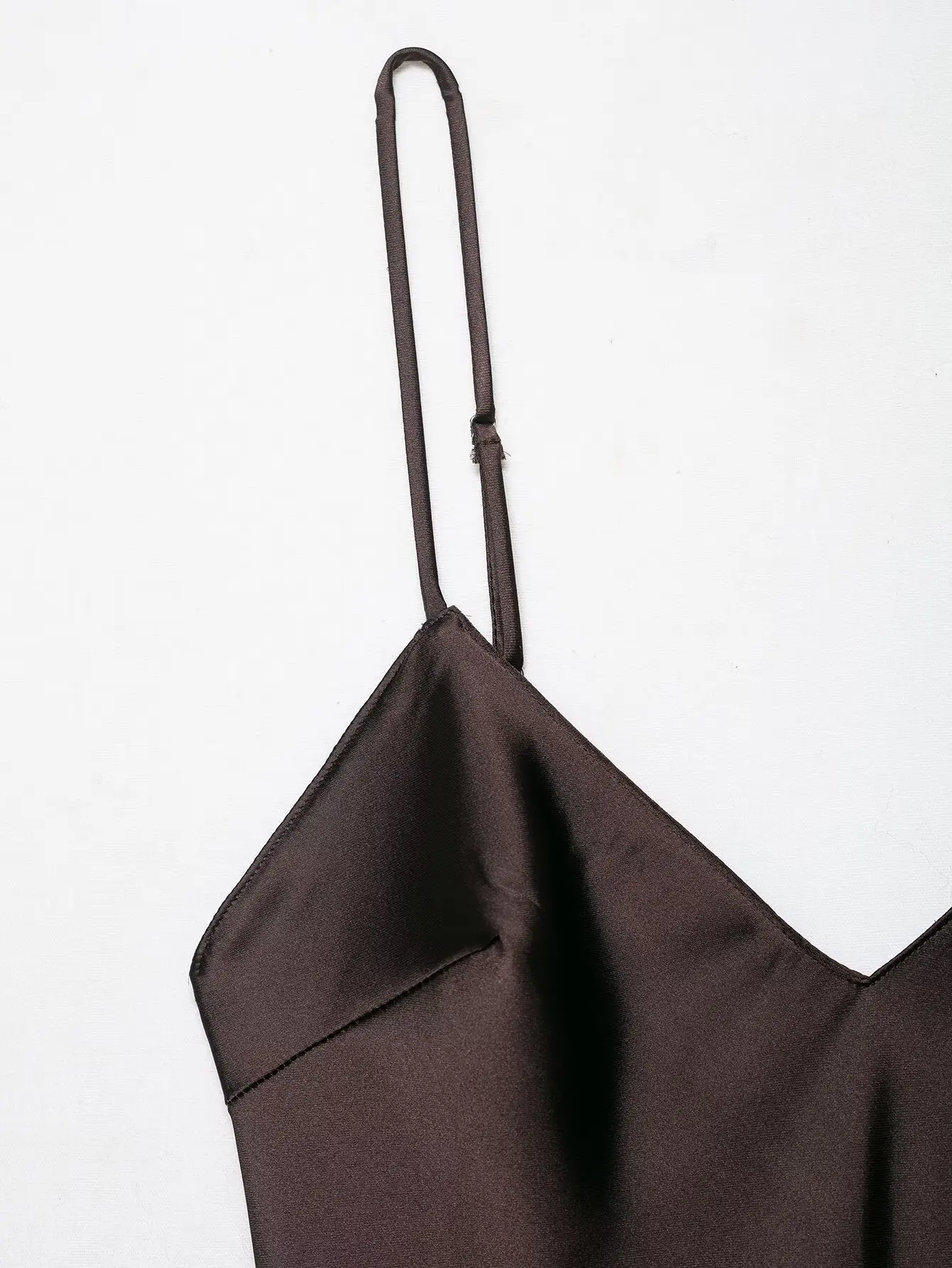 Women's new dress satin suspender irregular dress lace hem sexy slim party date eye-catching battle robe