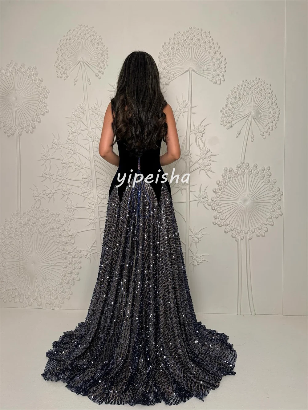 Personalizado intrincado brillo plisado acanalado drapeado rebordear lentejuelas una línea sin tirantes vestidos largos vestidos de noche estilo chino