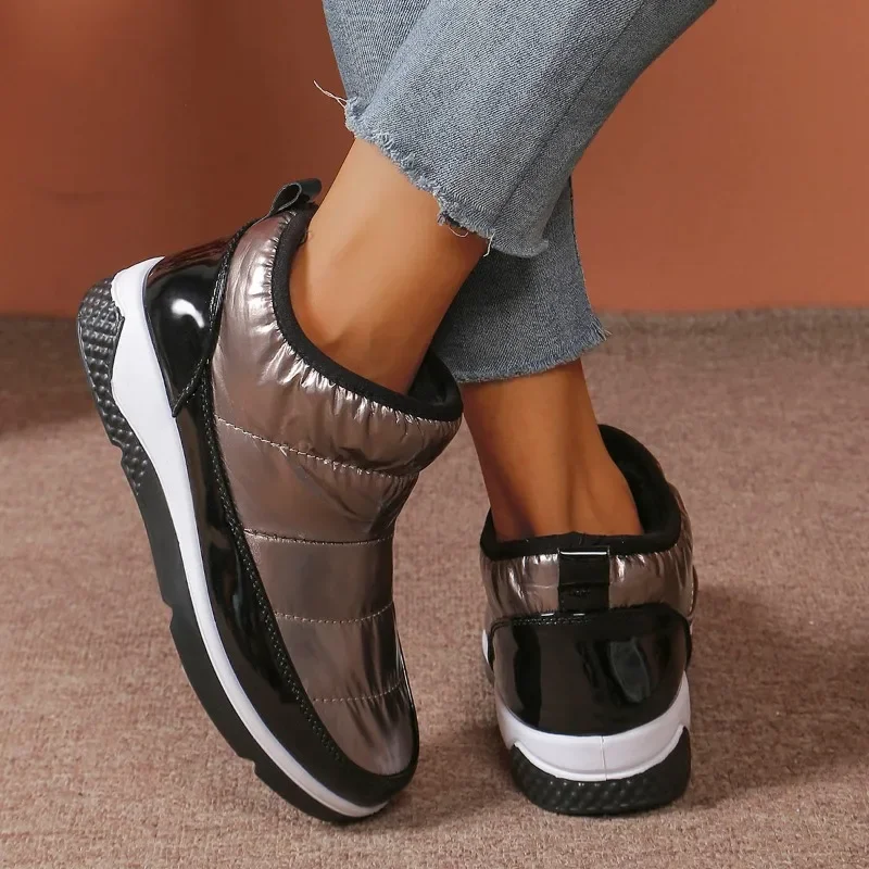 أحذية شتوية جديدة لعام 2025 بنعل سميك للنساء، أحذية ثلج لامعة، أحذية مريحة مقاومة للماء، أحذية نسائية قصيرة عصرية دافئة #6