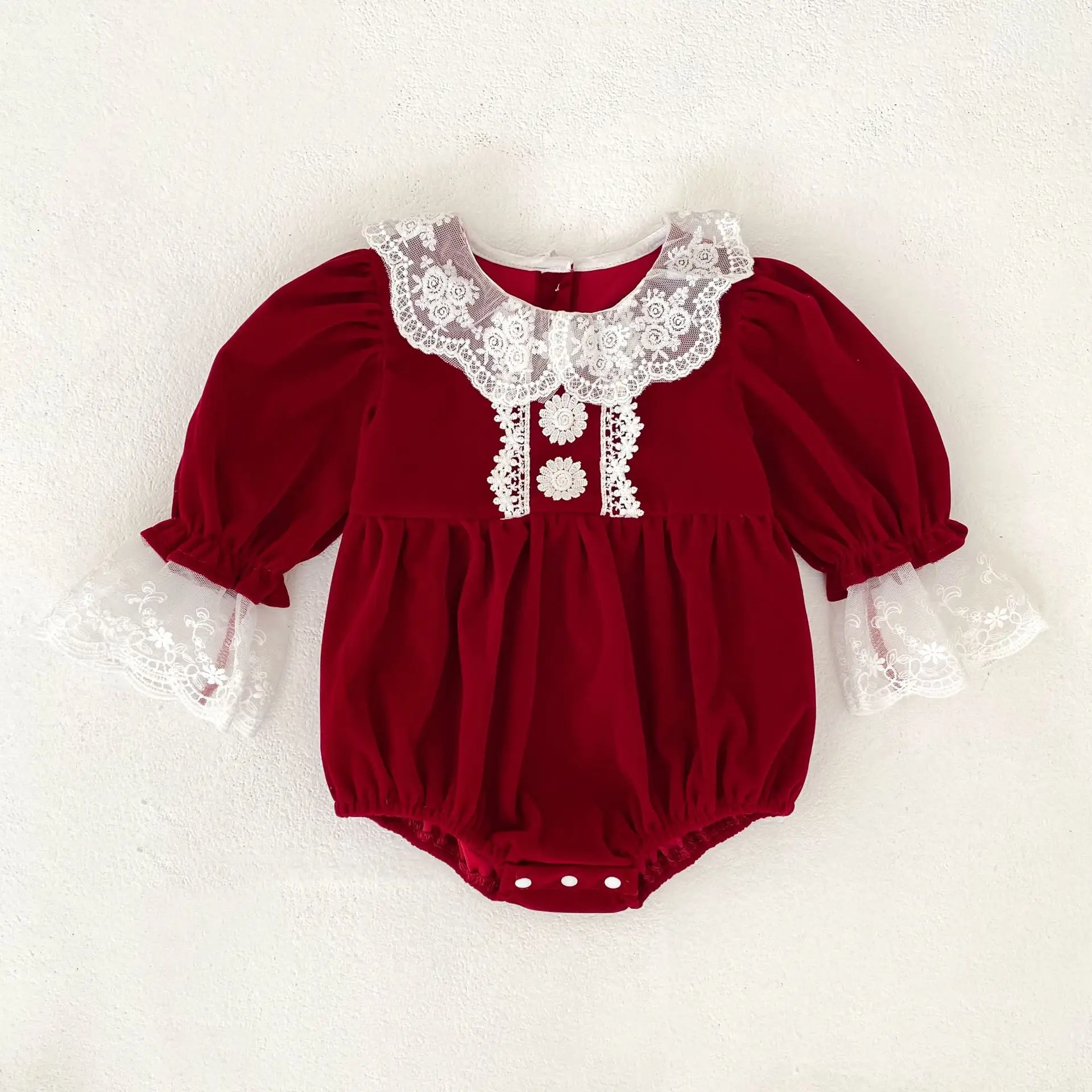 Roter Spitzen-Strampler für Babymädchen, langärmelig, Vintage-Body, Prinzessinnen-Outfit, Frühling/Herbst – Detail 5