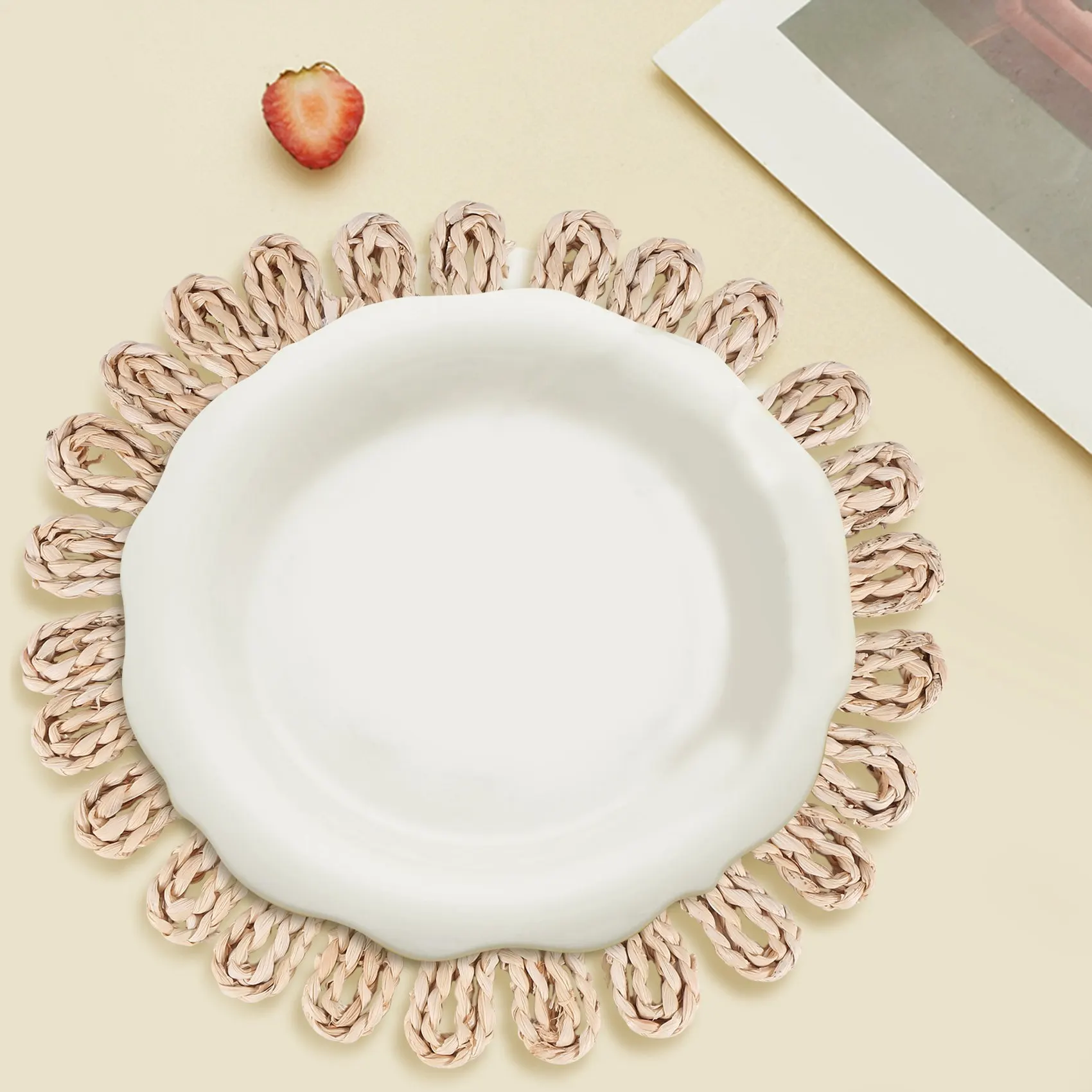 Round Woven Placemat For Dining Table,Natural Braided Rattan Tablemat Hollow Wicker Plates For Holiday Kitchen Table Mat-B51B