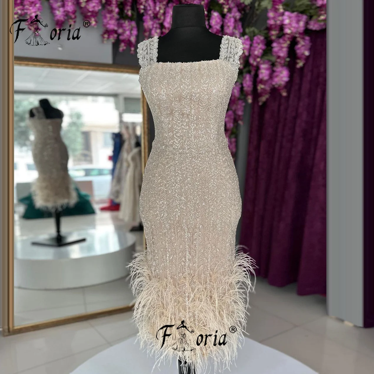 Full Beads Feathers Customized Cocktail Dress Champagne Knee Length Sleeveless Prom Party Homecoming Dress Special Occasion Wear