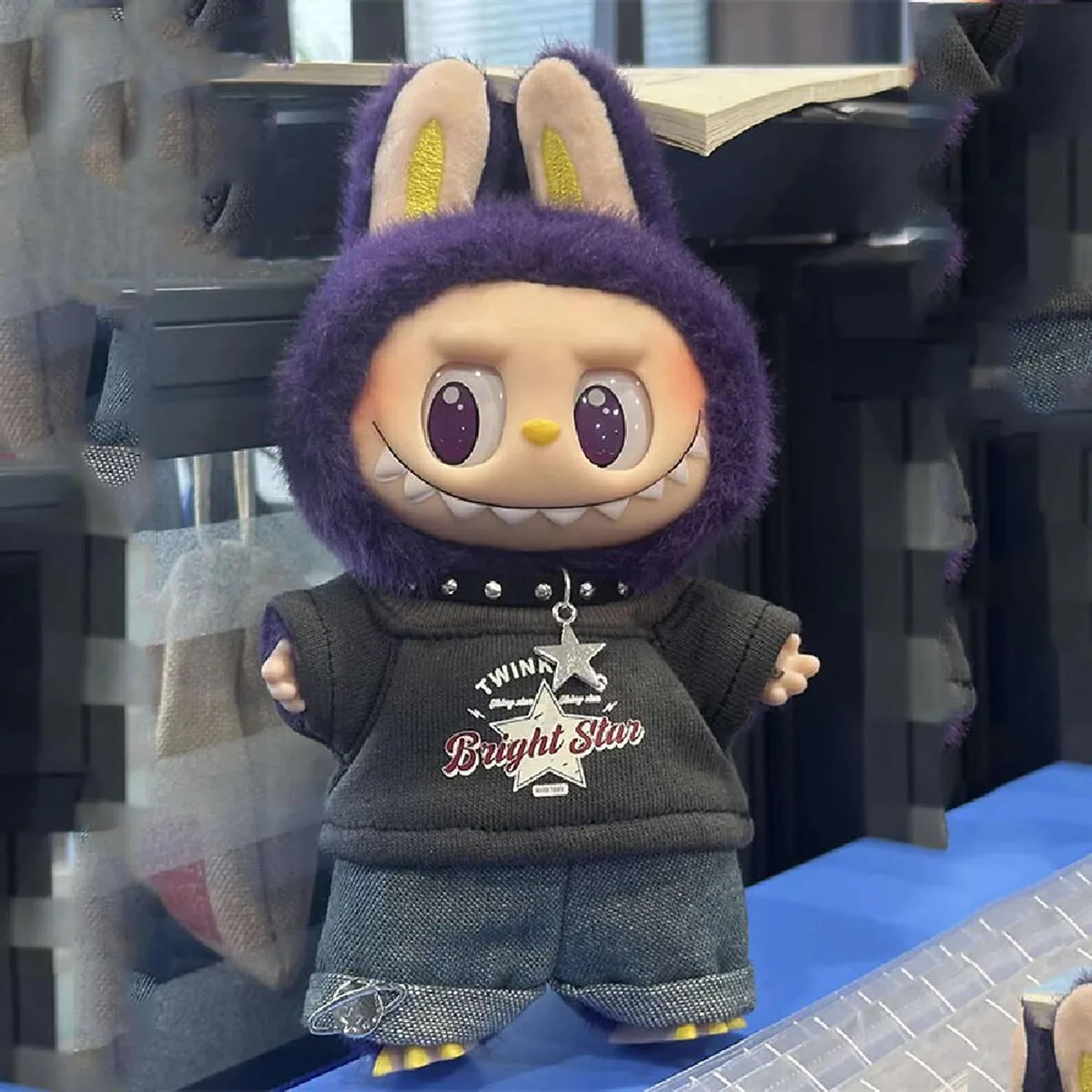 Mini Plush Idol Doll Clothes for Labubu Hip Hop Style T-Shirt Pants Hat Guitar Fashion Music Star Fans Gifts