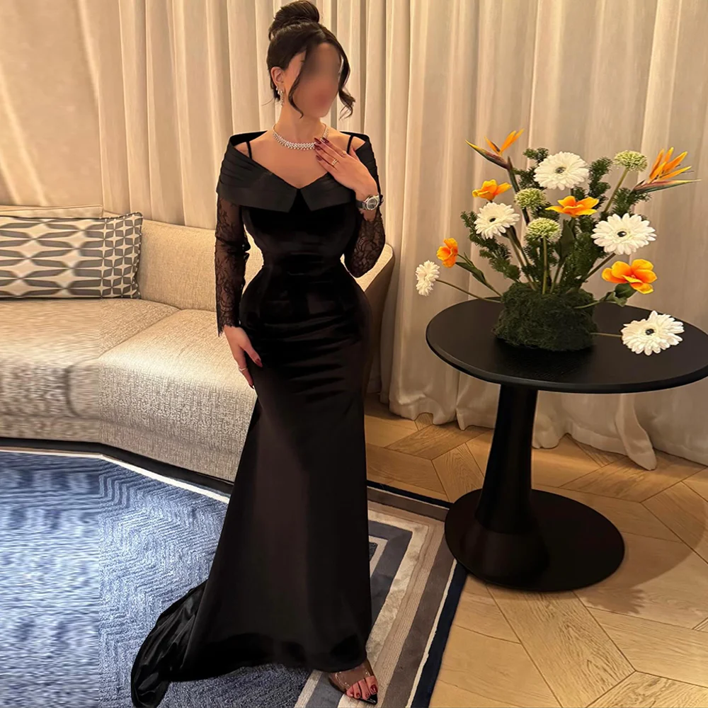 레이스 이브닝 드레스가 있는 블랙 벨벳 맞춤형 인어 오프 숄더 긴 소매 홈 커밍 드레스 현대 파티 가운