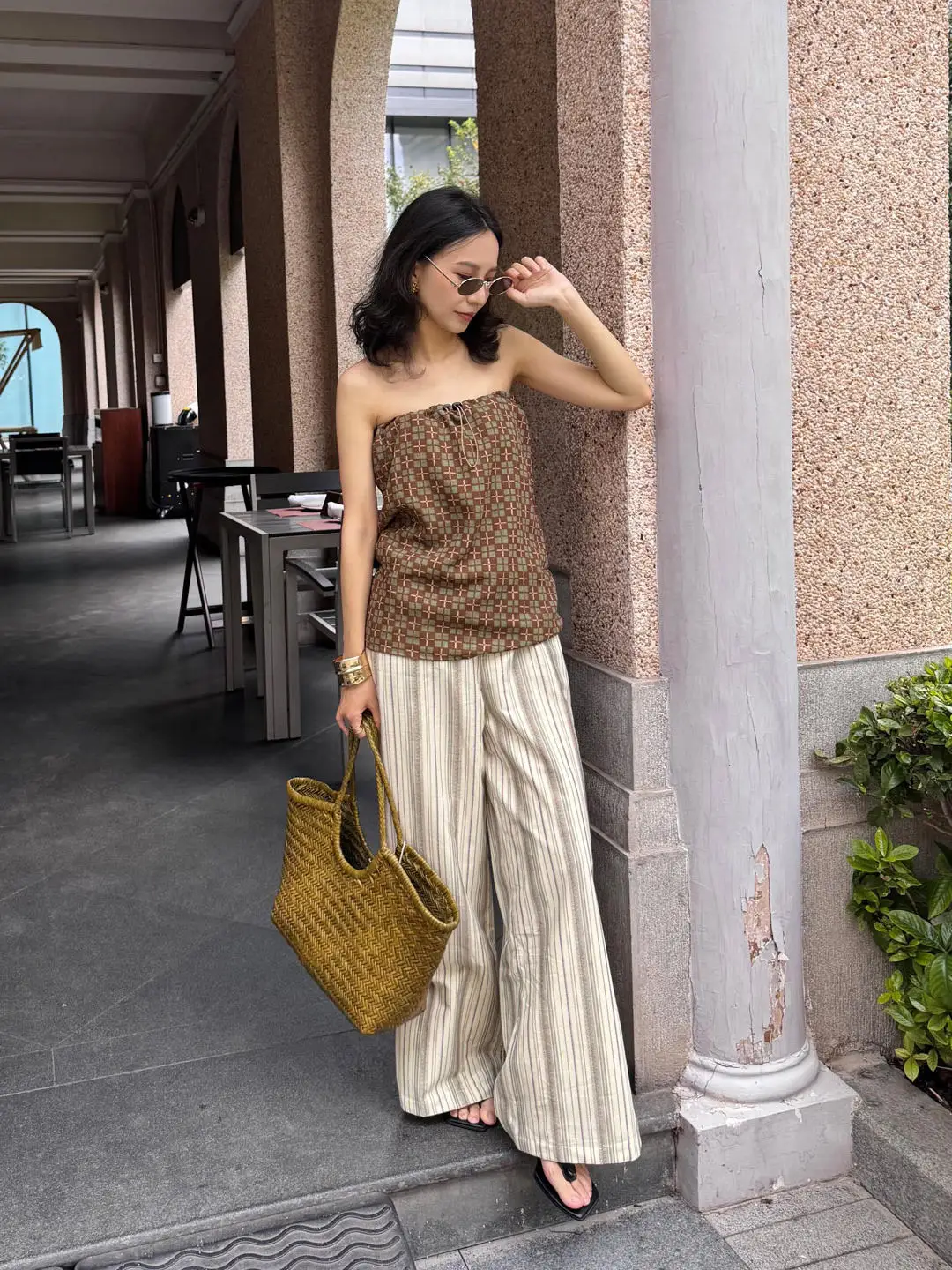 

Fashionable Printed Tube Top And High Waist Striped Trousers Two Piece Set Women's Summer Casual Wear Outfit Polyester Fiber
