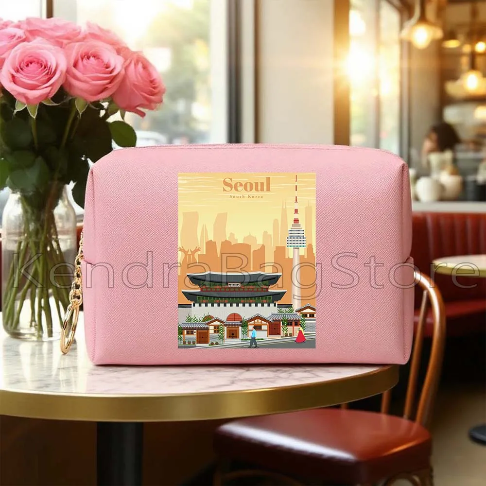 Montreal Mumbai Munich Osaka Oslo Petra Prague Quebec Rejkjavik Розовая косметичка из искусственной кожи Водонепроницаемая косметичка для туалетных принадлежностей