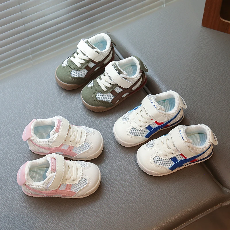 

2025 Children's Sneakers Boys Girls Lightweight Breathable Sport Running Shoes Girls Soft Bottom Casual Shoes Student Shoes