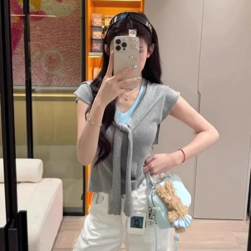 

Elegant Beautiful Blouse Slim Fit Knit Vest V-neck Sleeveless T-shirts Vintage Shawl Korean Fashion Women Golf Sport Sweaters