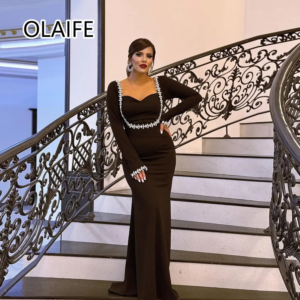 Customized Sweetheart Collar Satin Women's Evening Dress Backelss Court Sheath Sexy Beaded Crystal Prom Gown with Long Sleeve