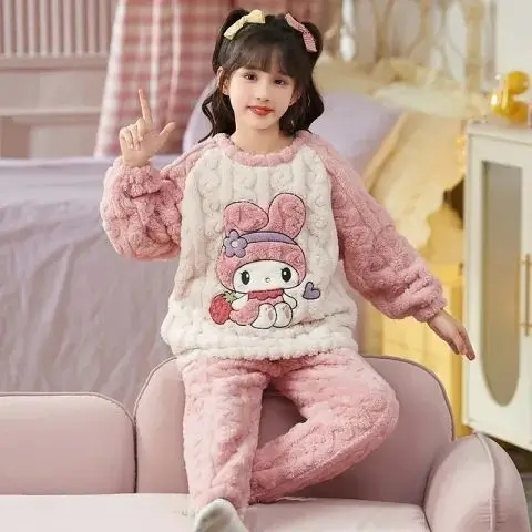

Зимние детские фланелевые пижамы Sanrio Melody, милый бархатный утепленный костюм для девочек среднего и большого размера, детская домашняя одежда