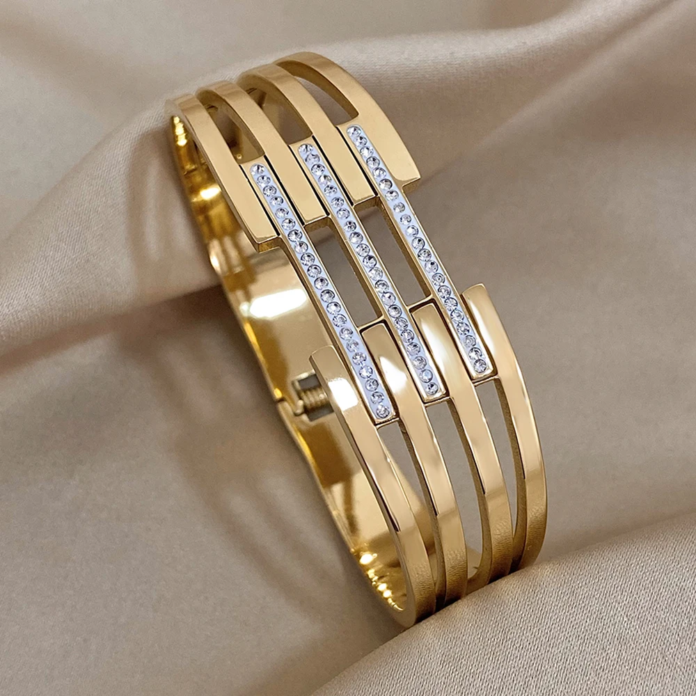 

DODOHAO 1PC Chunky Inlaid Rhinestone Intersect Stainless Steel Bracelets Gold Color Women Wide Cuff Bracelets Daily Jewelry Gift