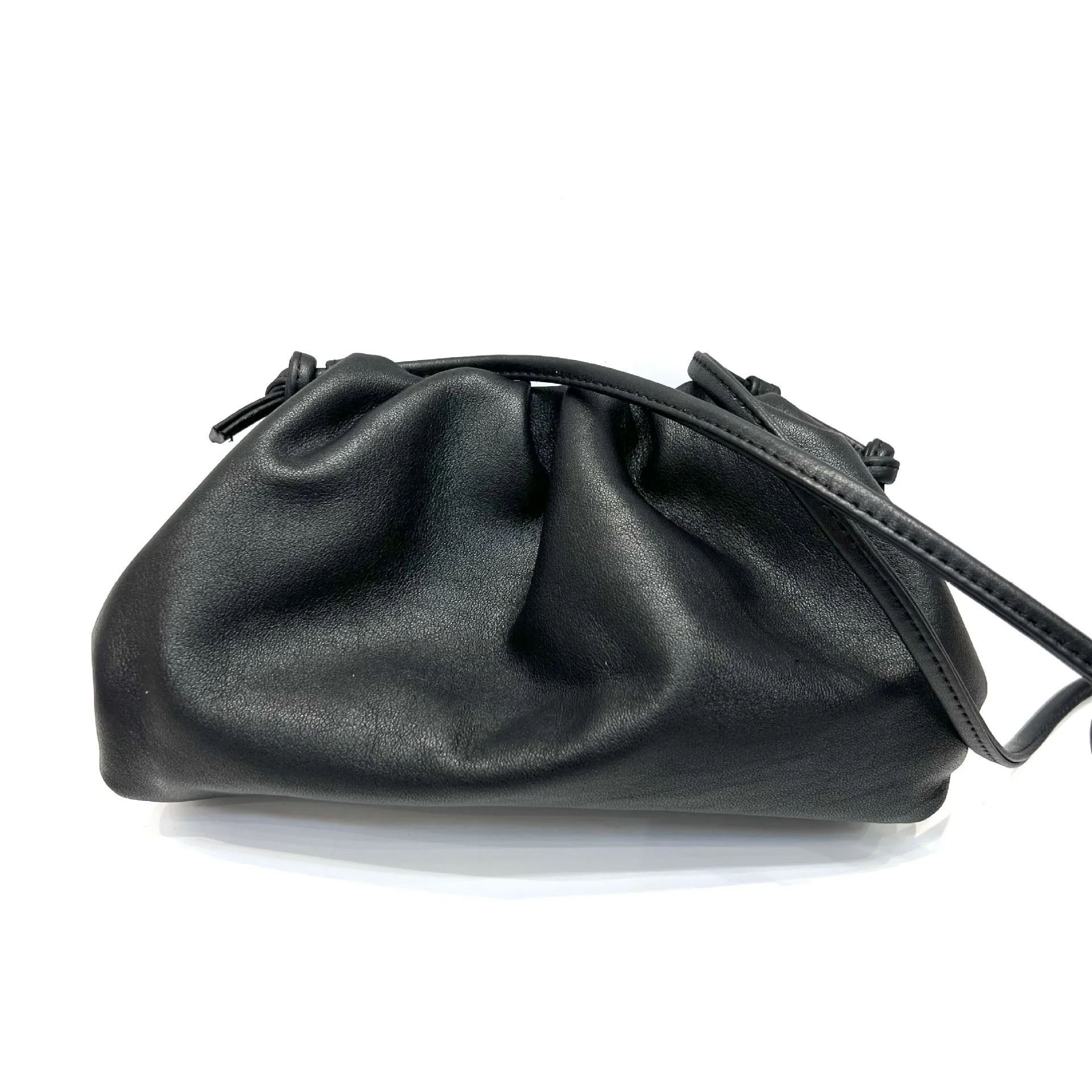 

2026 Leather Women's Bag, Handcrafted Top Layer Cowhide Cloud Pouch Designer Luxury Bag