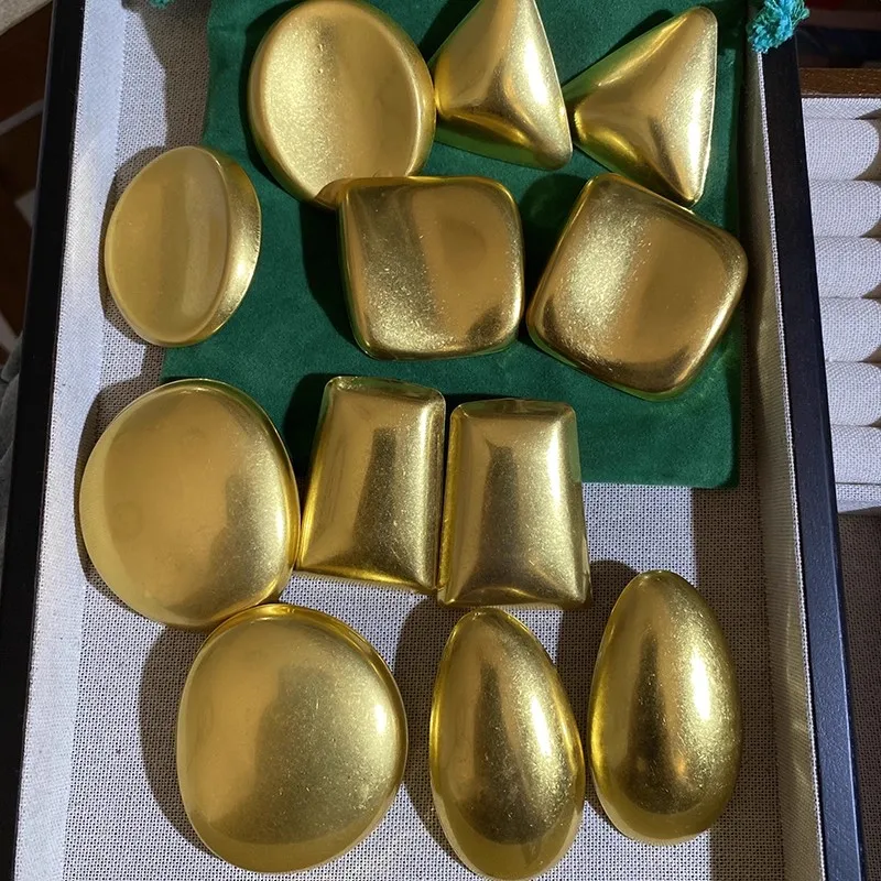 Vintage übertriebene geometrische große Metall-Ohrstecker für Frauen, europäische und amerikanische Persönlichkeit, Party-Schmuck, Trend-Accessoires – Detail 2