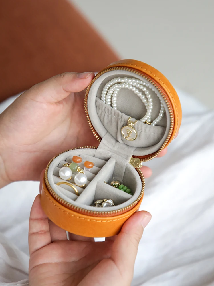 Simple vintage first layer cowhide women's small round jewelry box fashion luxury handmade genuine leather ring storage box