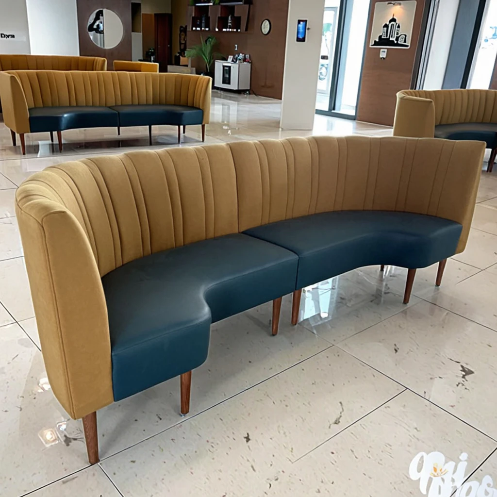 

Stilvolles Modernes Design Sofa Aus Blauem Leder Und Gelbem Stoff Mit Holzbeinen Für Das Mall Park Hotel Oder Das Fitness Studio