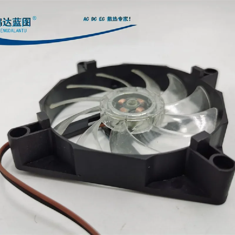 

Заводской новый бесшумный 8015 8 см/см светящийся вентилятор охлаждения 5 В USB интерфейс 80*80*15 мм