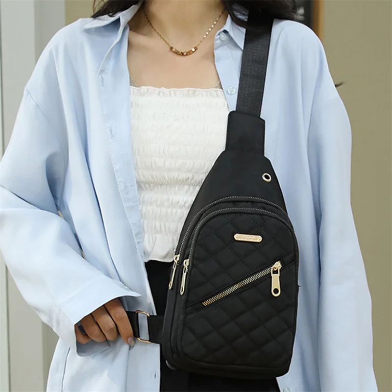 Crossbody Bags Chest Bag Female Casual Fashion Versatile Nylon Cloth Lightweight Backpack Small Shoulder Front Handbag