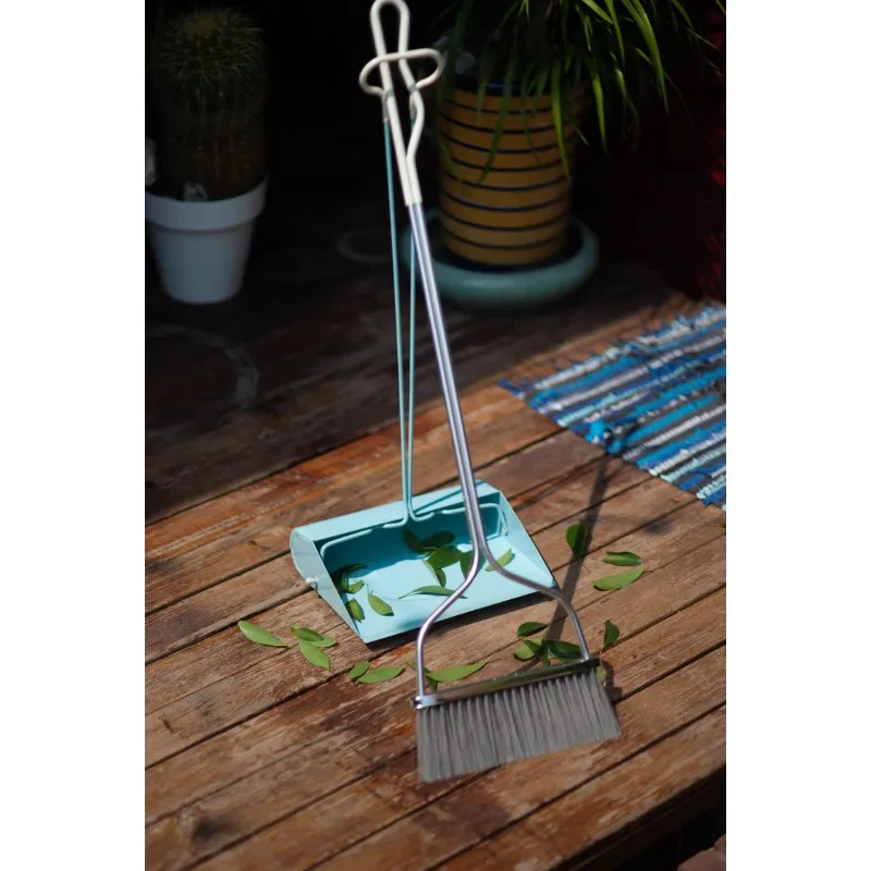 

Long handle metal garbage shovel, smiley face outdoor yard broom, broom, dustpan set