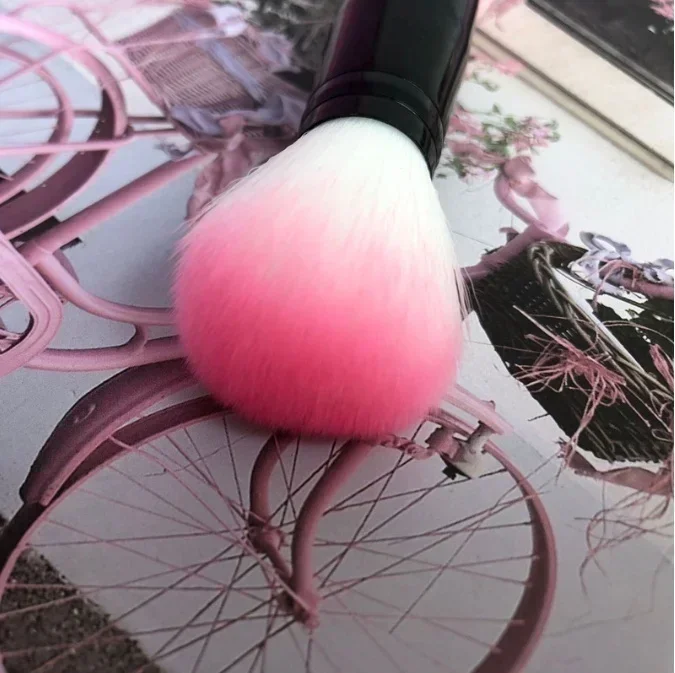 Blush Brush