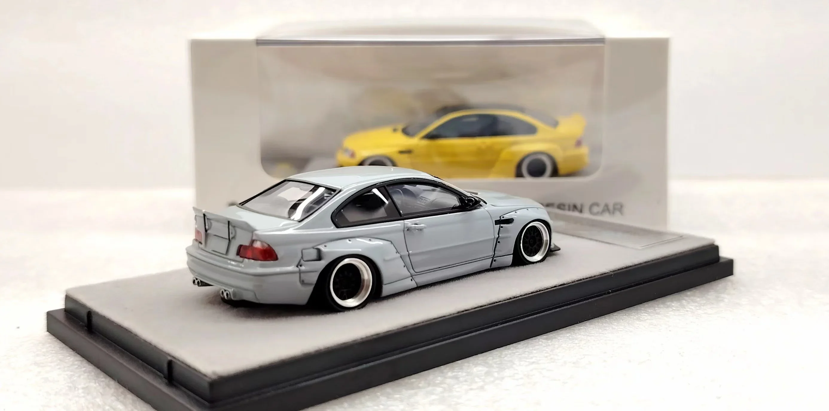 QIDIAN 1:64 M3 CSL E46 Gray /Black Resin Model Car