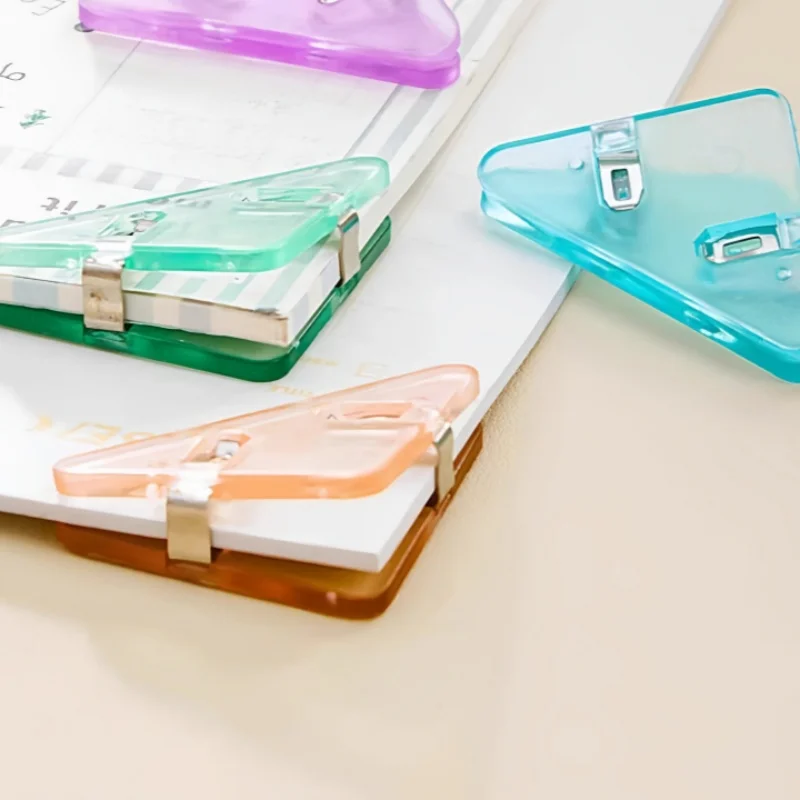 Triangle Paper Corner Clips, Multicolor Plastic Page Holder Clips, Non‑Punch Book Corner Protector for Document Notebook School
