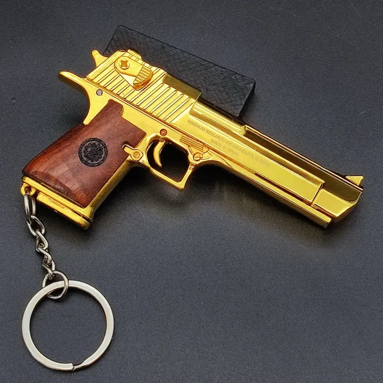 1:3 Solid Wood Handle Gold Desert Eagle Metal Gun Model Keychain Pendant Can Not Shooting Boy Birthday Gifts