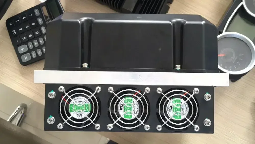 

Электрический двигатель переменного тока 20 кВт, 144 В для низкоскоростного электромобиля