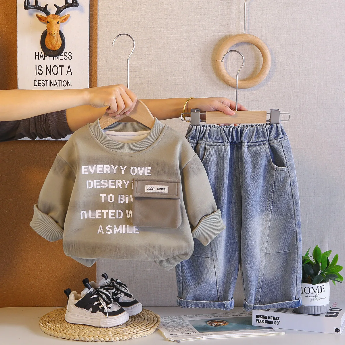0-5 Years Korean Casual Streetwear Baby Boys Matching Set Gradient Letter Pocket Sweatshirt & Denim Trousers Toddler Play Outfit