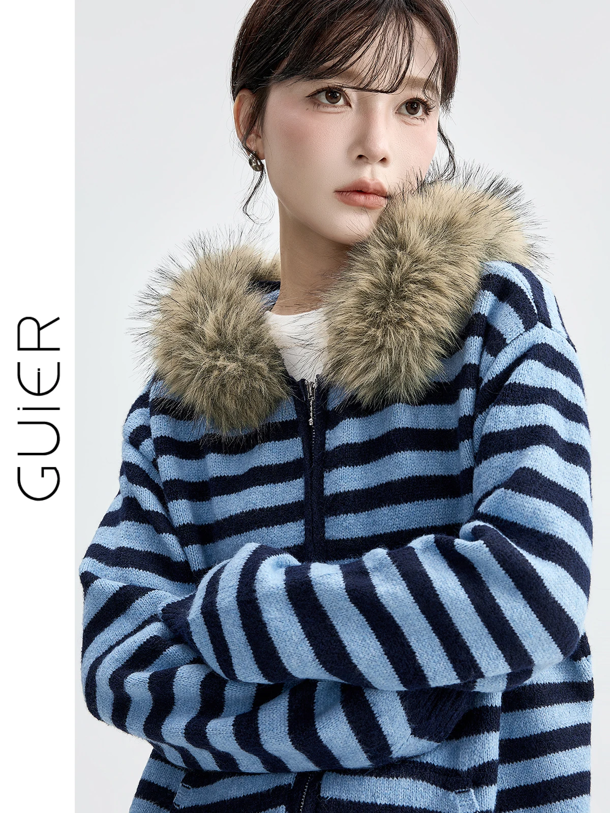 

Guier Women's Hooded Knitted Sweater Coat Winter New Loose Fit Color Blo Striped Collar Jaet Comfortable Breathable Top