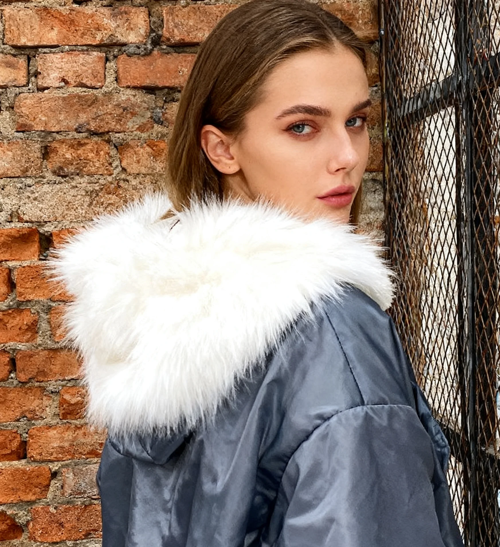 

Байкерские куртки Женская куртка Мешковатая зимняя кожаная флисовая нечеткая уютная теплая нежная простая домашняя одежда среднего возраста Свободная мягкая