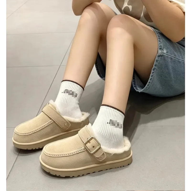 2027 Winter High-quality Short Women Casual Sheepskin Leather Slippers Warm Thick Sole Retro Buckle Fur Lining Cotton Shoes Y2K