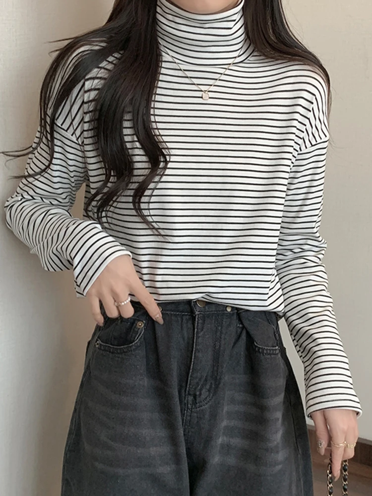 

Loose Long Sleeve Black White Striped Female T shirt Basic O-neck Ladies Tee Shirts Spring Autumn T-shirt Women Tops S-XL