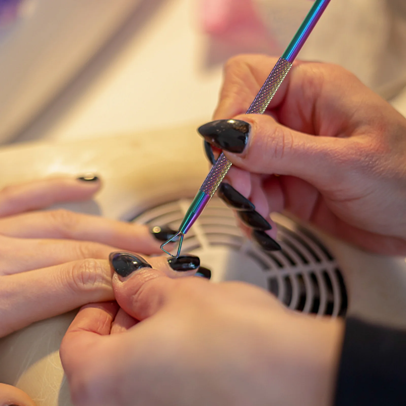 4-teiliges Nagelgel-Schaber-Drücker, dreieckiges Design, Nagelhaut-Peller-Werkzeug zum Entfernen von Edelstahl-Entferner, Blau