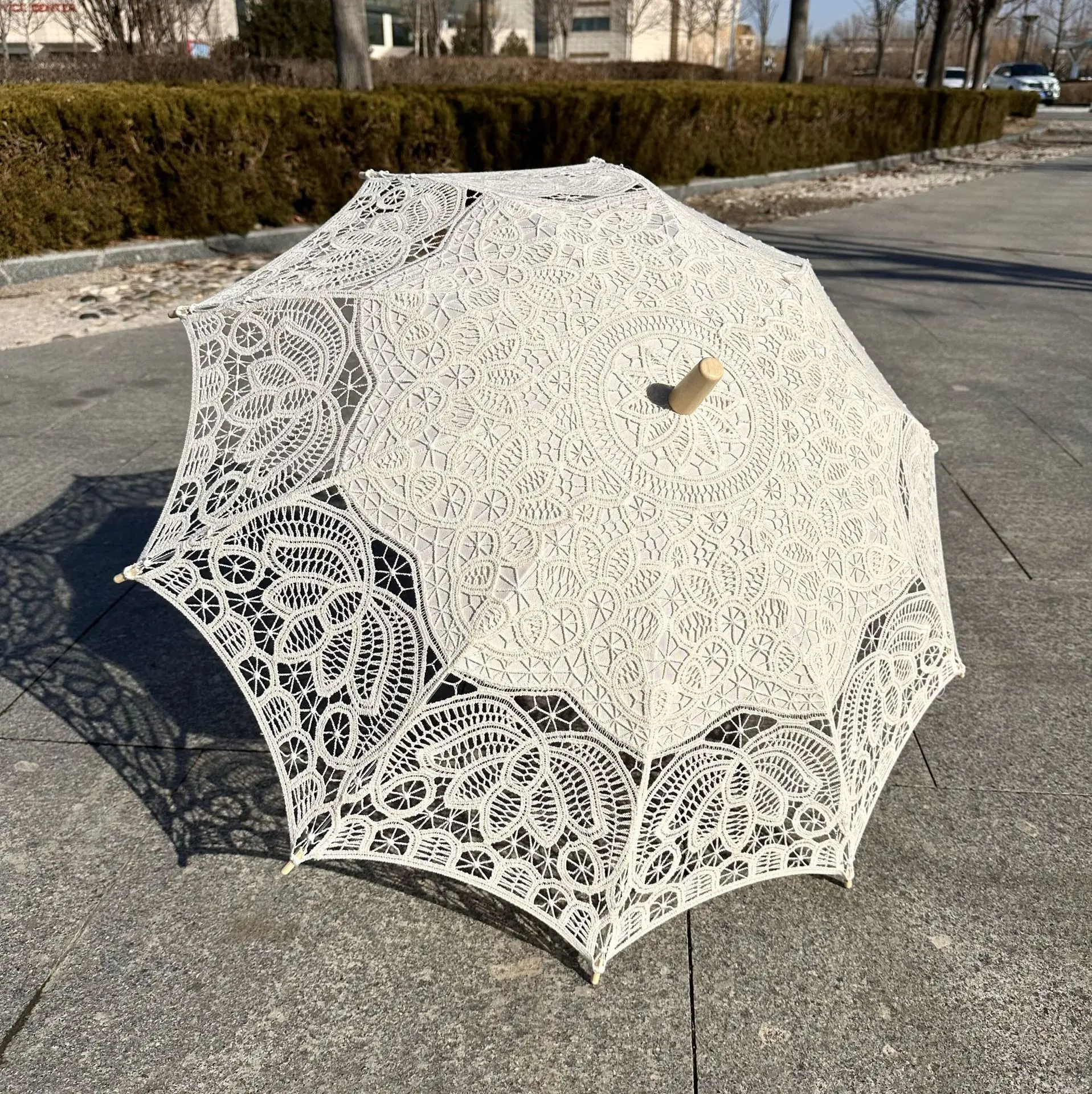 

Embroidery lace umbrella, photography prop wedding craft lace umbrella, cotton embroidery umbrella, hoisting wooden handle umbre