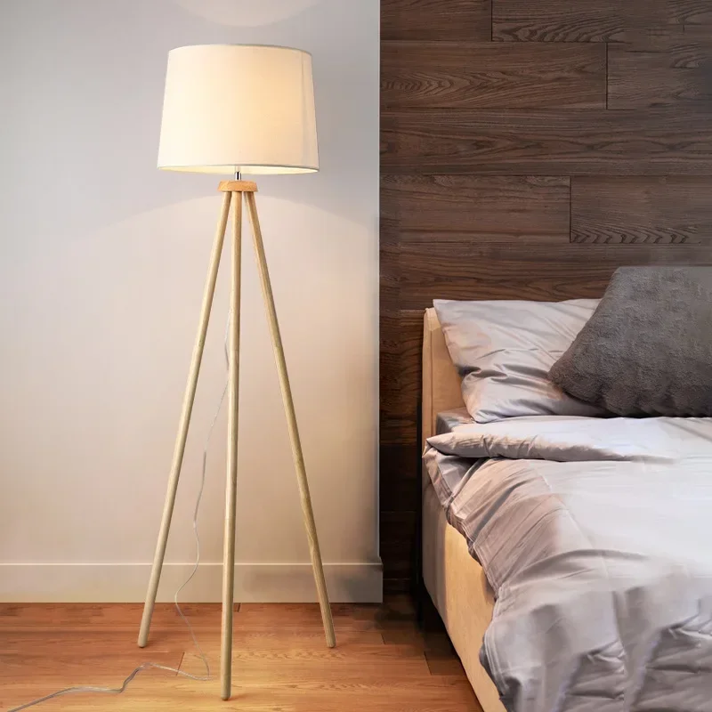 Modern Japanese Simple Wood Fabric Nordic Living Bedroom Hotel Apartment Sofa side Reading Room Decoration Floor Lamp