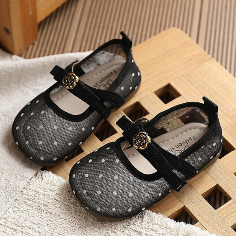 

2026 Trend Fashion Summer Footwear For Girls Mesh Breathable Girl's Sandals Anti-slippery Soft-soled Children's Fashion Shoes