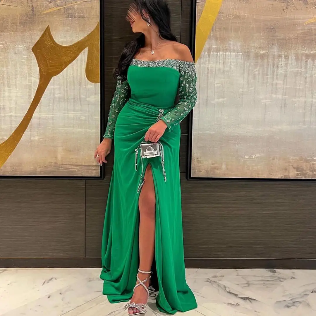 

Vintage Green Long Sleeves Evening Dresses Boat Neck Prom Dresses Beadings Side Split Floor Length Pleated Formal Party Dresses