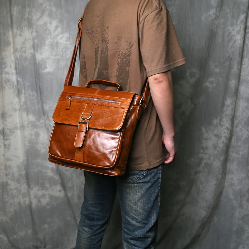 

Men's Genuine Leather Shoulder Crossbody Bag Top Layer Cowhide Vintage Handbag Large Capacity Business Commuting Bag