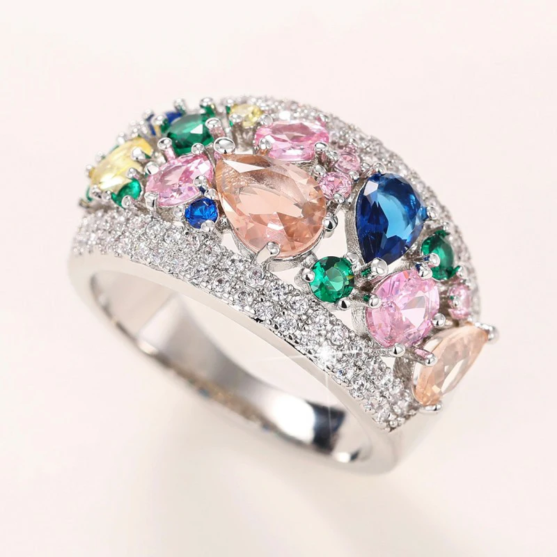 Huitan mehrfarbige Zirkonia Frauen Ringe neu gestaltete Hochzeit Verlobung Luxus Accessoires Phantasie Geschenk Modeschmuck