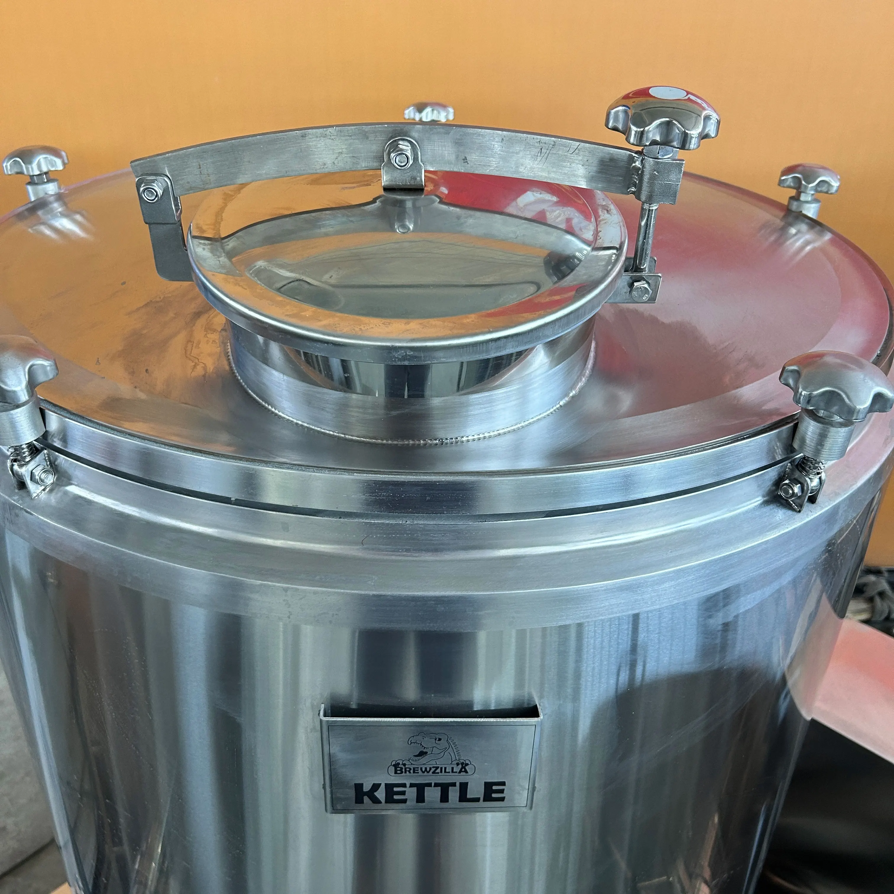 상업용 100L 맥주 양조 시스템 3조식 완전한 수제 맥주 장비 스테인리스 스틸 CE 인증 판매 중